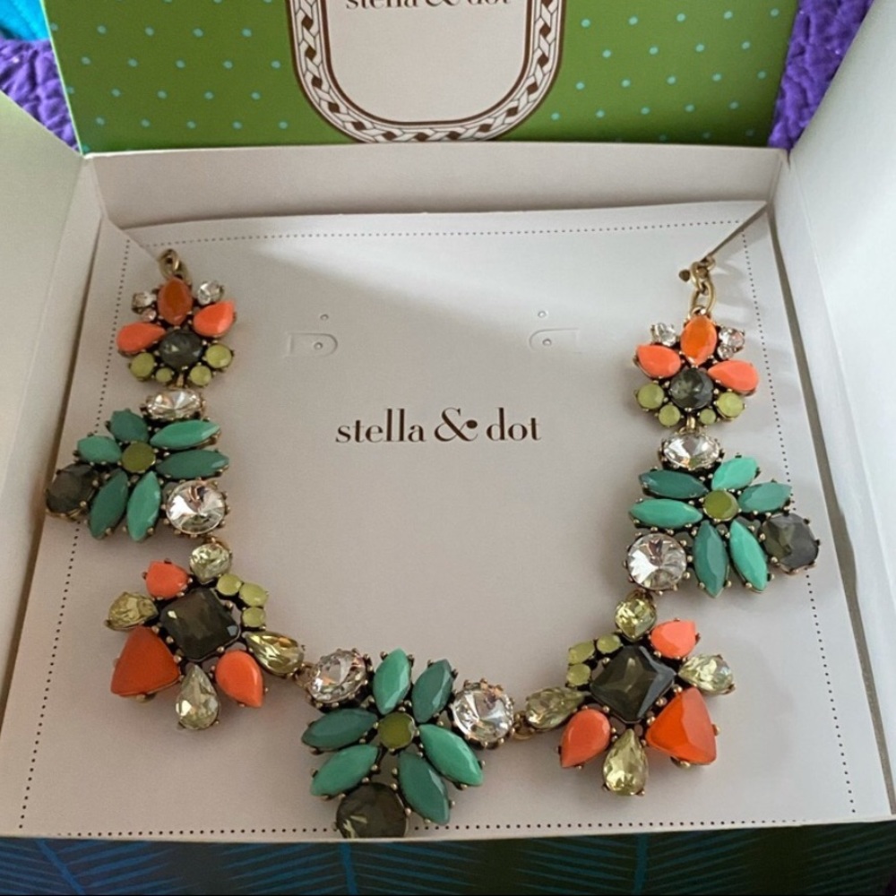 Stella & Dot | Retired Teal Coral & Crystal Elodie Statement Necklace - Picture 15 of 16